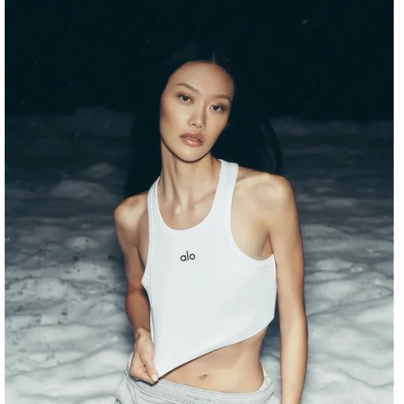 Alo Yoga Aspire White Ribbed Cropped Tank Top (S) Like New! - Picture 2 of 6